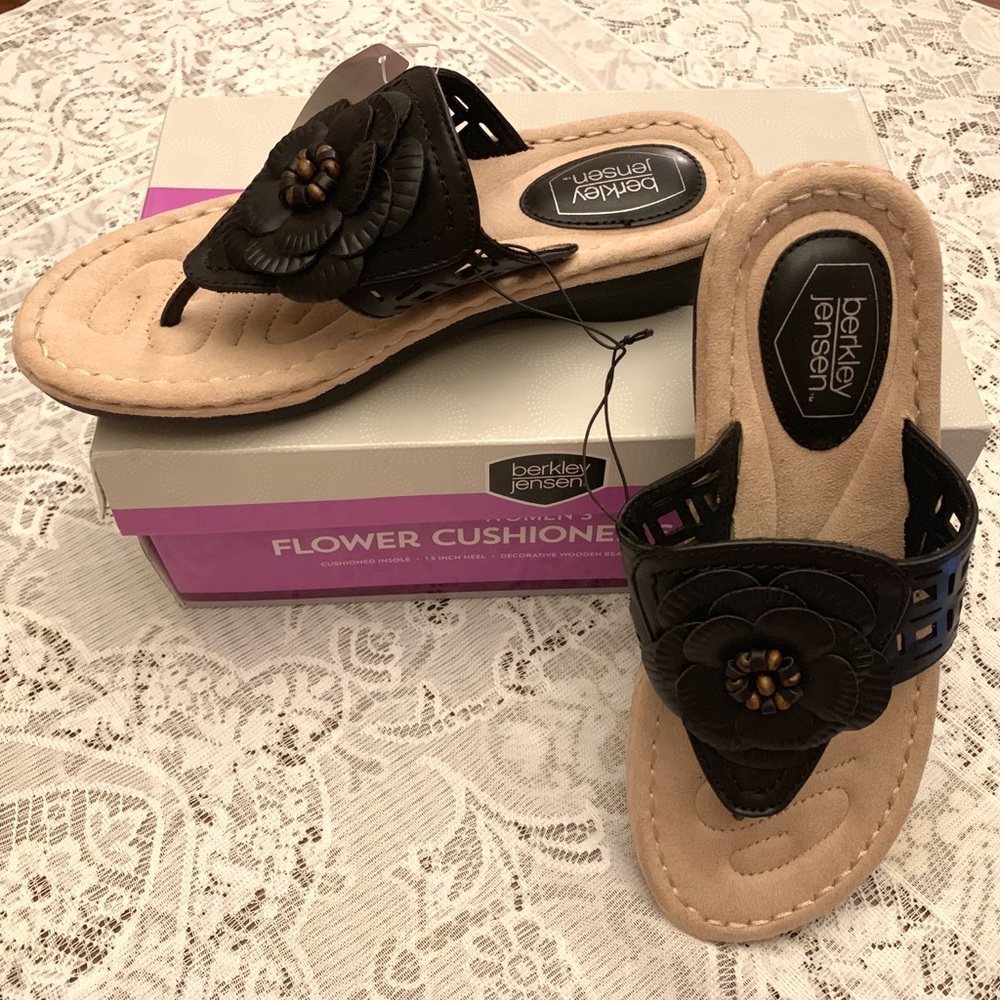 Black floral sandals